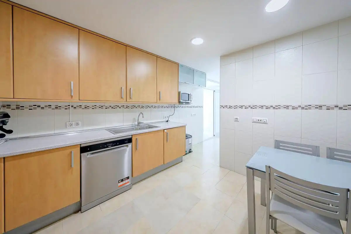 Flat with pool for sale in C. de Américo Castro, imagen 13