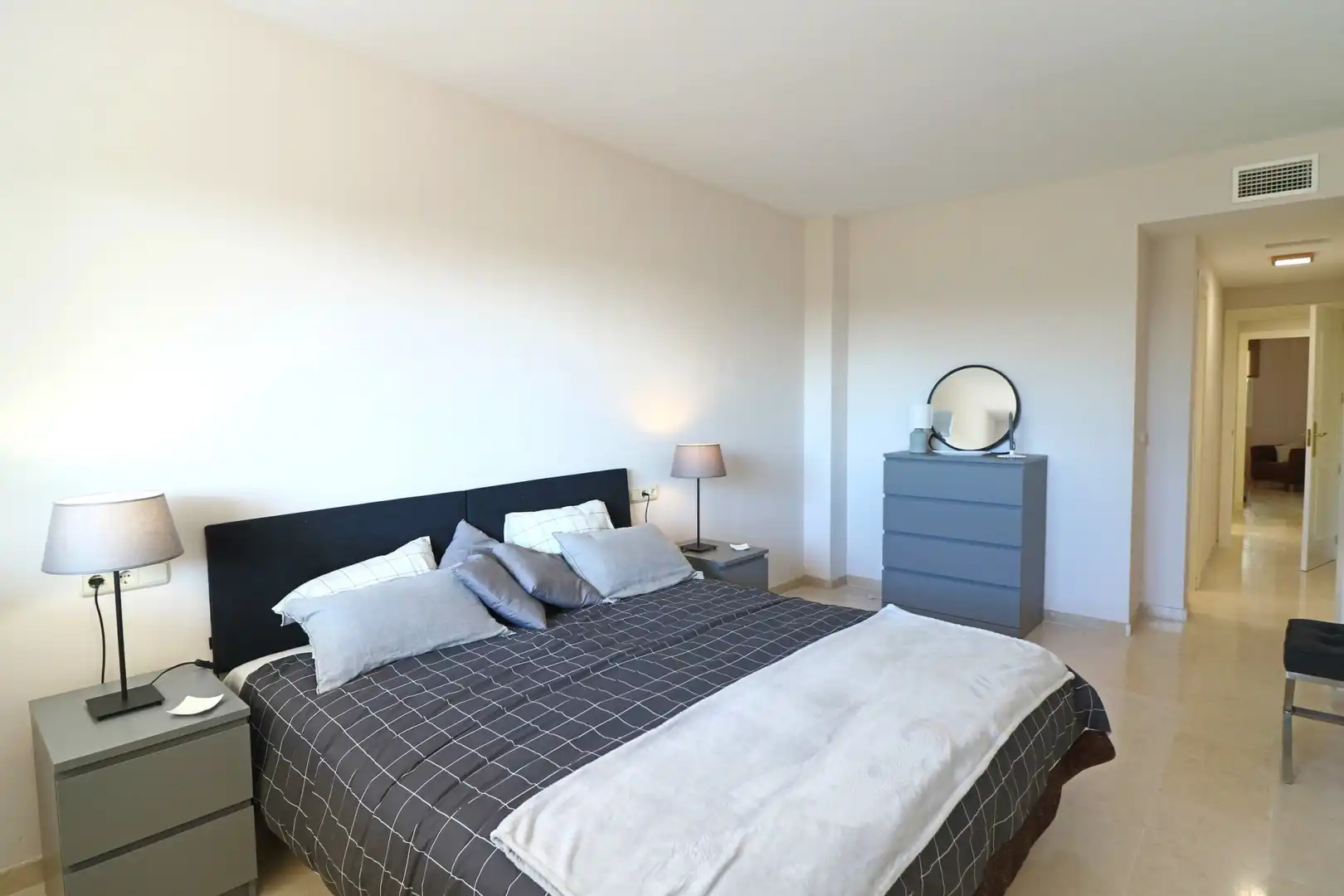 Apartment with pool for sale in Marbella Centro, imagen 8