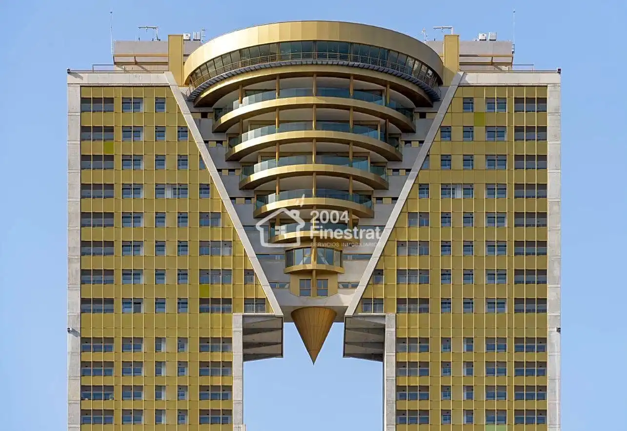 Außenansicht von Wohnungen zum Verkauf in Benidorm mit Klimaanlage, Terrasse und Gemeinschaftspool