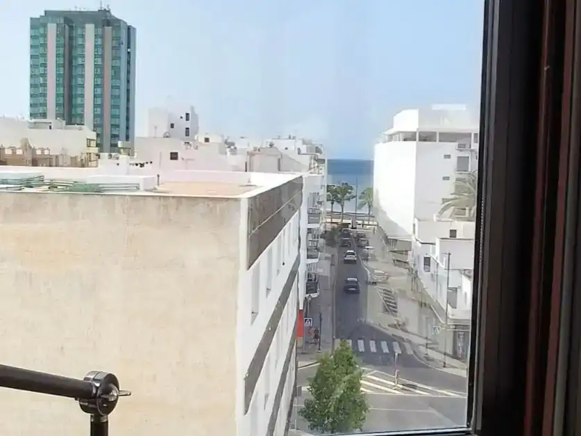 Vista exterior de Piso en venta en Arrecife con Aire acondicionado y Amueblado