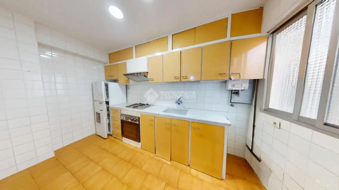 Cocina de Piso en venta en Valencia con Balcón