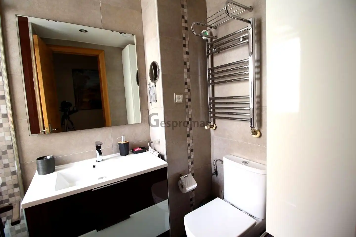 Baño de Piso en venta en Madrid con Aire acondicionado, Calefacción y Terraza