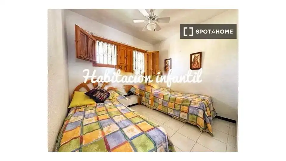 Habitación en Calas Santiago Bernabéu