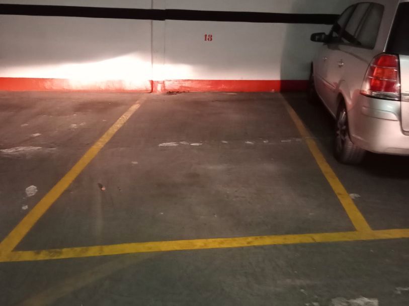 Parking of Garage to rent in  Logroño