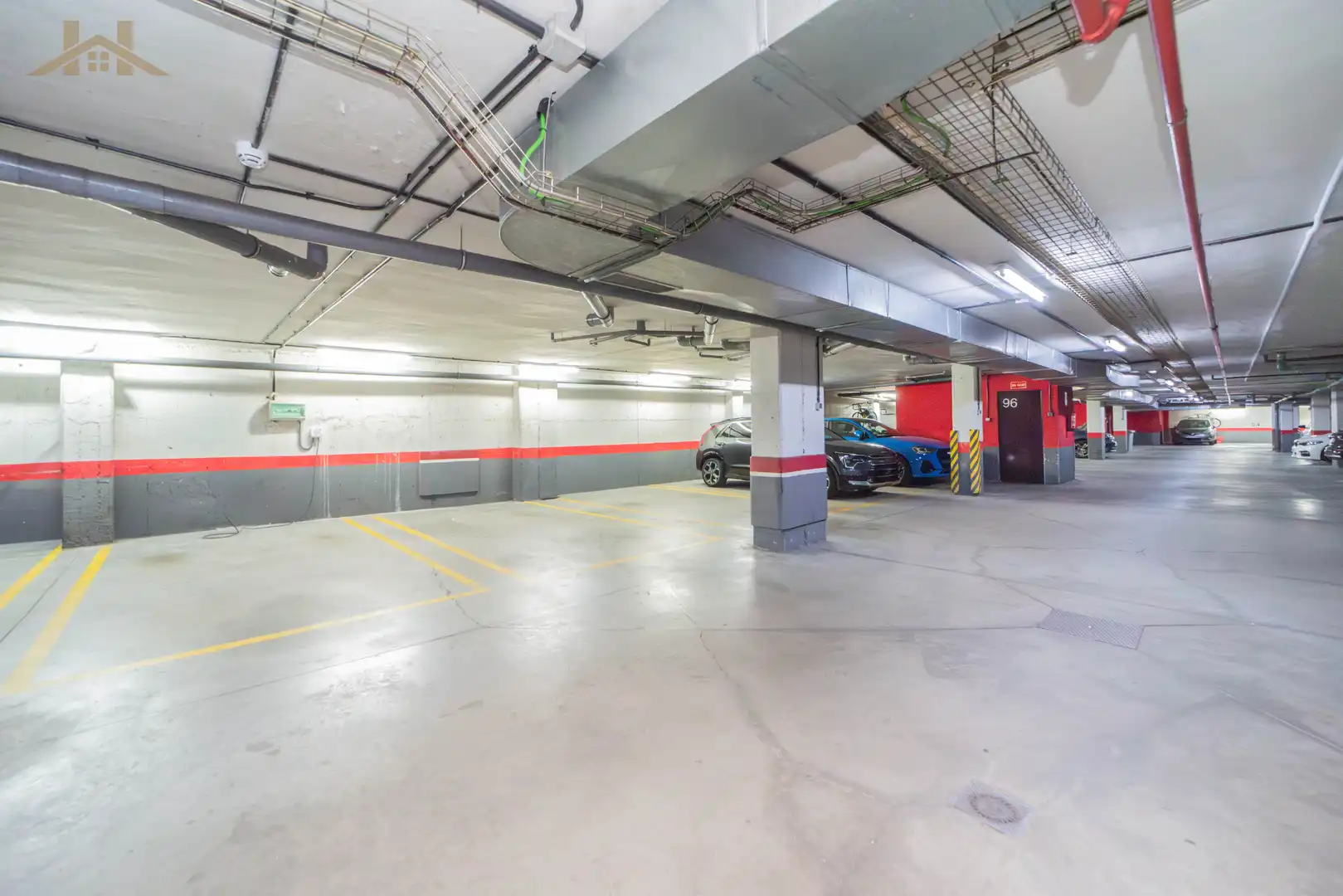 Parking of Flat for sale in Madrid  with Air Conditioner, Heating and Terrace