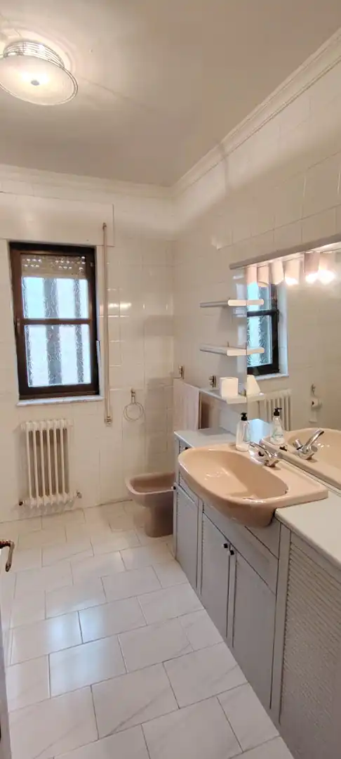 Baño de Casa o chalet en venta en Santa Marta de Tormes con Calefacción, Jardín privado y Parquet