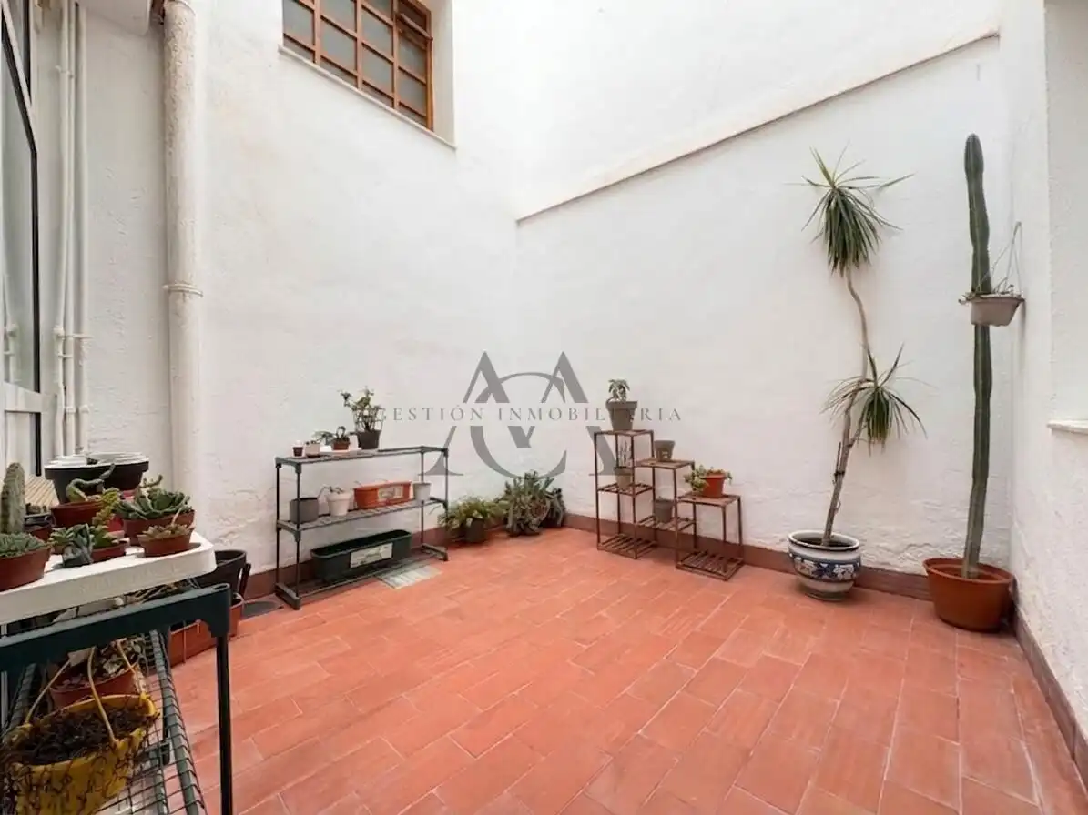 Jardín de Piso en venta en Lucena con Aire acondicionado