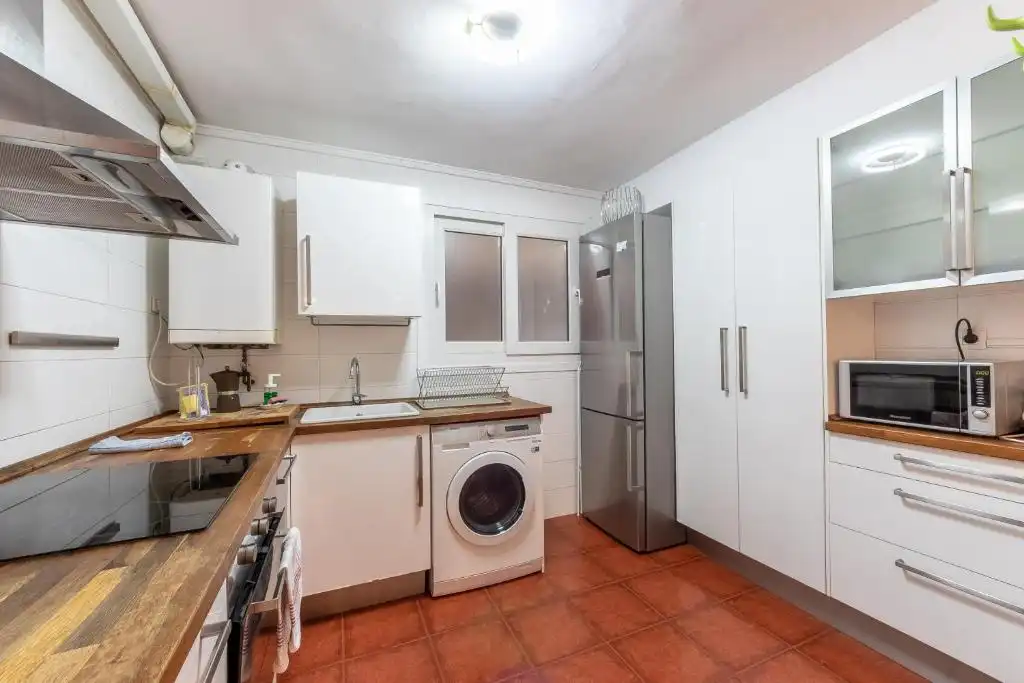 Cocina de Piso en venta en Bilbao  con Calefacción, Parquet y Amueblado