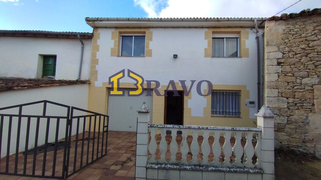 Vista exterior de Casa o chalet en venta en Merindad de Cuesta-Urria con Calefacción y Amueblado