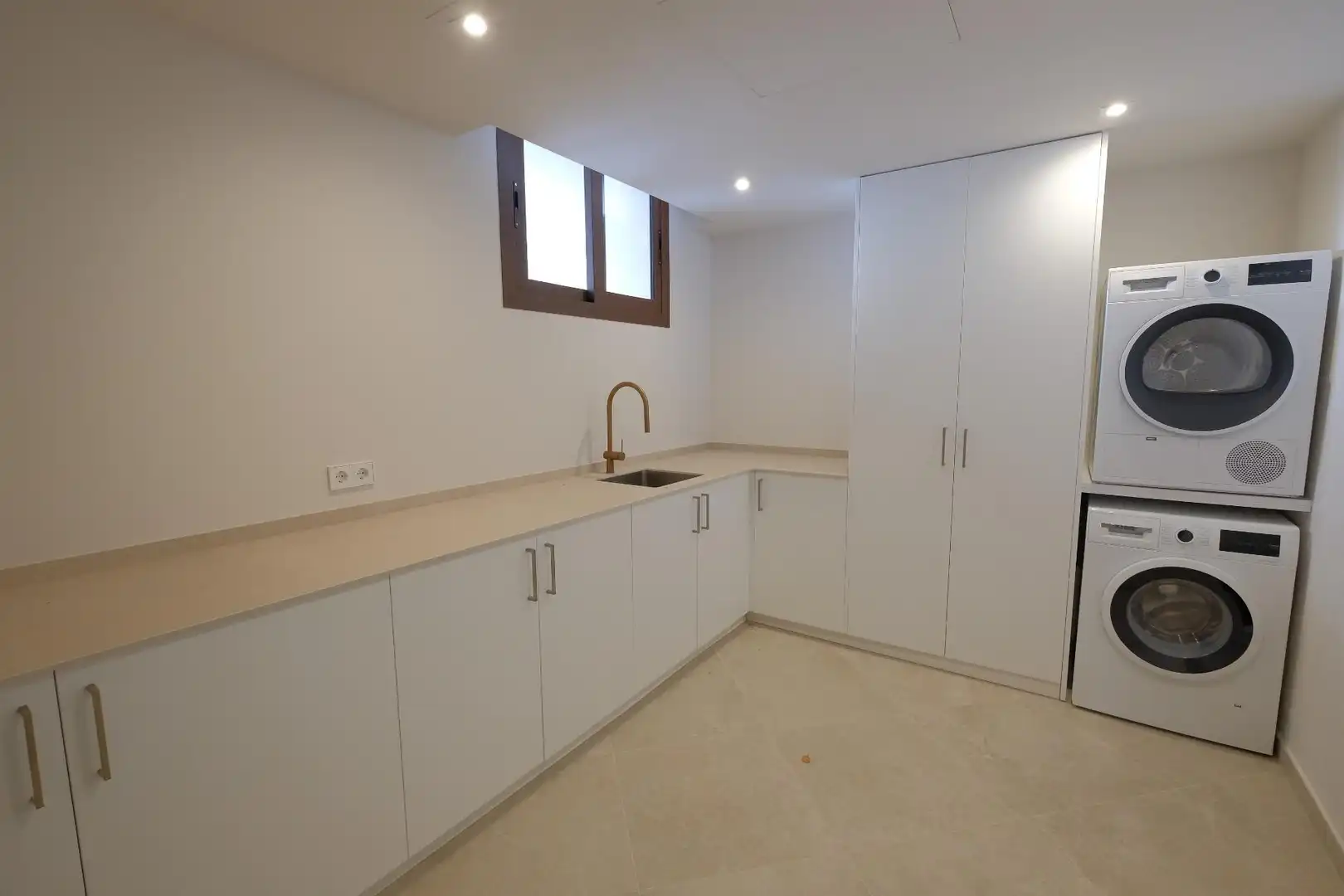 Chalet con piscina en venta en Marisol Park - Ortembach - Los Almendros, imagen 49