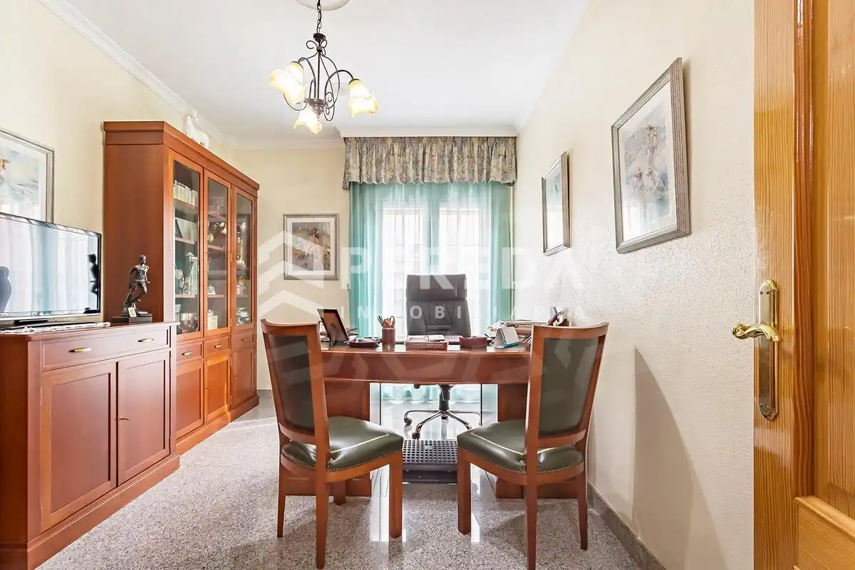 Comedor de Casa adosada en venta en Roquetas de Mar con Aire acondicionado, Jardín privado y Terraza