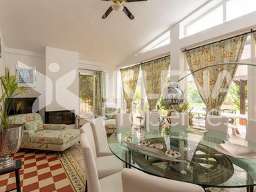 Villa con balcone in vendita a Paseo Central 922