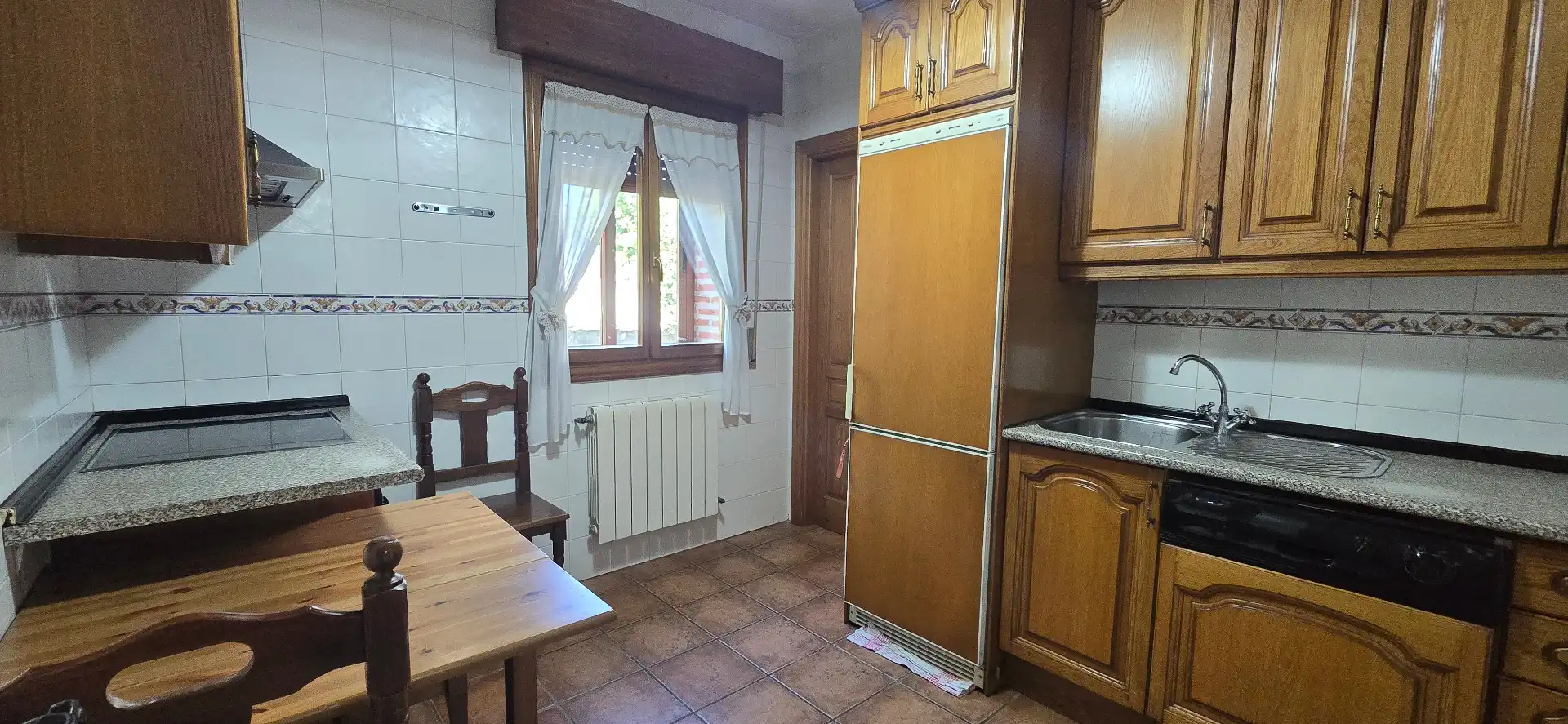 Cocina de Casa o chalet en venta en Villacastín con Calefacción, Jardín privado y Horno