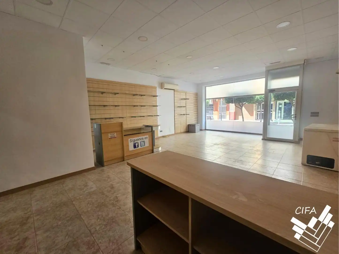 Commercial properties for sale in Benicarló  with Air Conditioner