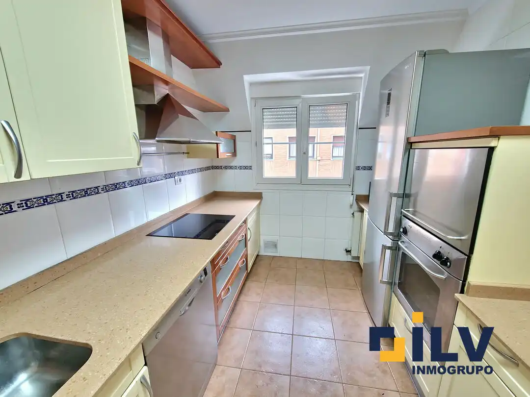 Dúplex de alquiler en La Txitxarra - Murrieta - Parke Santurtzi