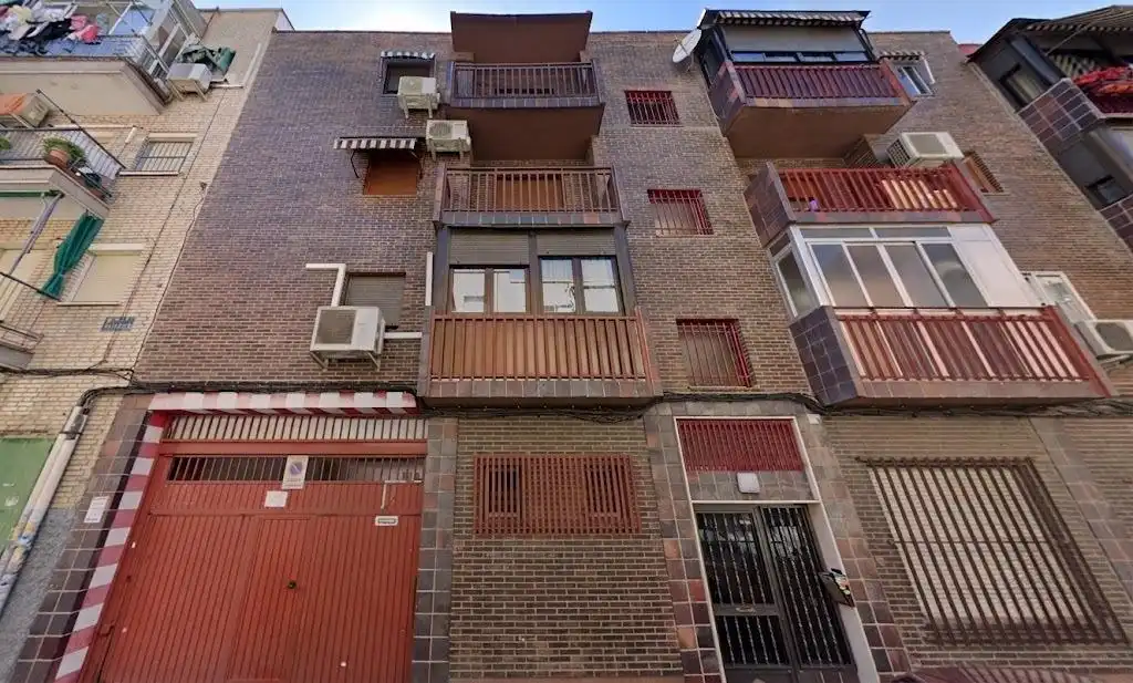 Pis amb terrassa en venda a Villaverde