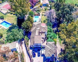 Vista exterior de Casa o xalet de lloguer en Benalmádena amb Aire condicionat, Calefacció i Jardí privat