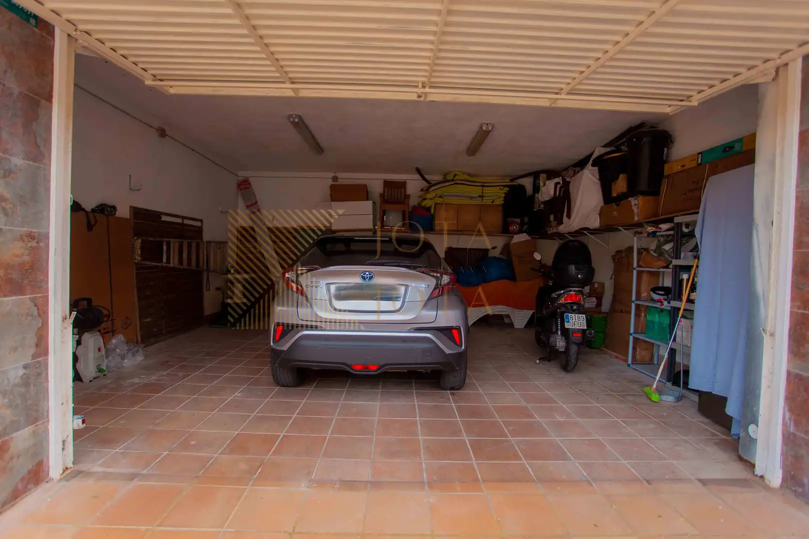 Aparcament de Casa o xalet en venda en Lloret de Mar amb Calefacció, Jardí privat i Terrassa