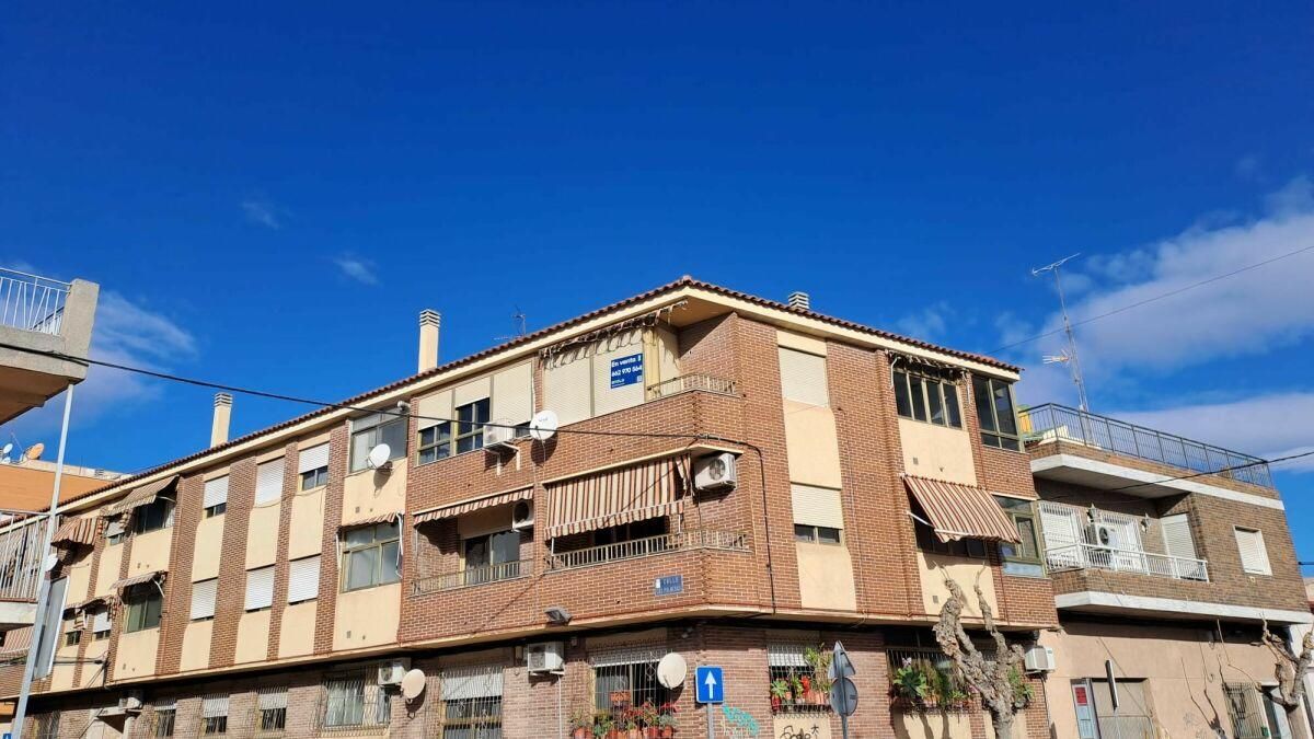 Vista exterior de Piso en venta en  Murcia Capital
