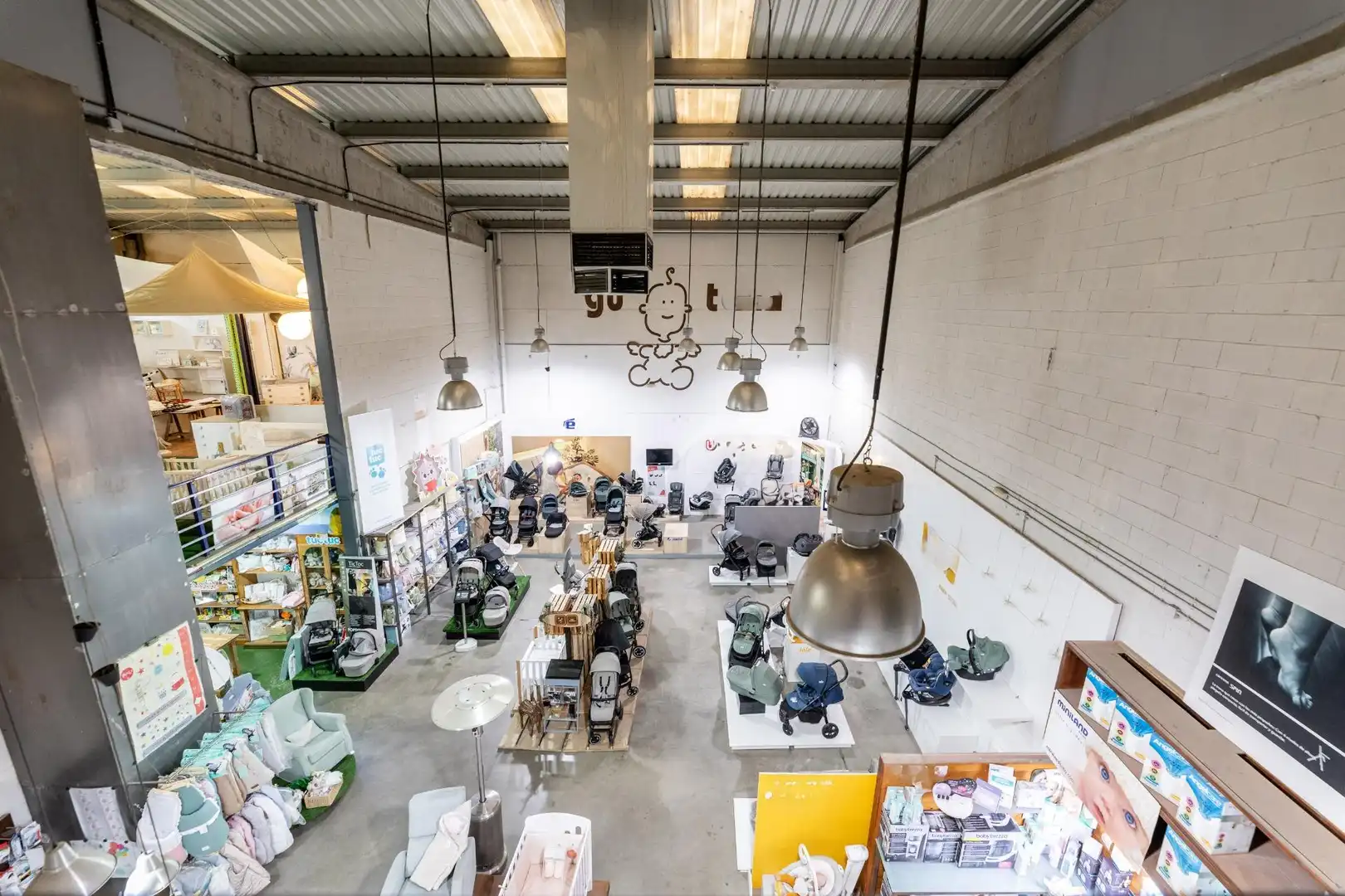 Nave industrial en venta en San Sebastián de los Reyes con Calefacción
