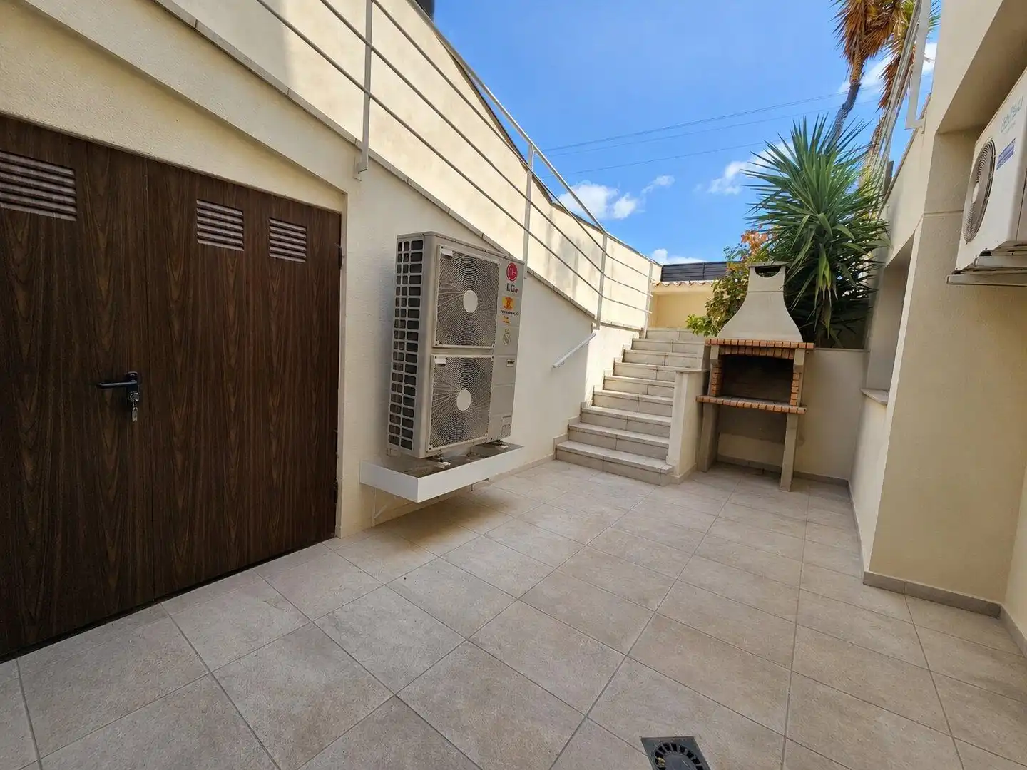 Terrace of Houses for sale in Campo de Mirra / El Camp de Mirra  with Private garden, Terrace and Swimming Pool
