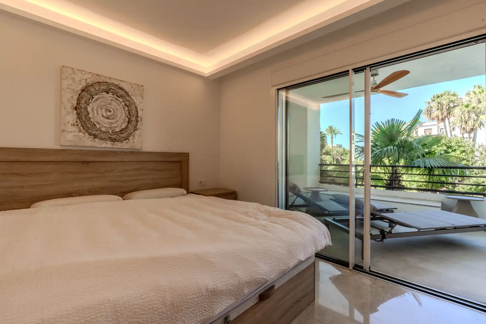 Apartament amb piscina en venda a Nueva Andalucía, imagen 5