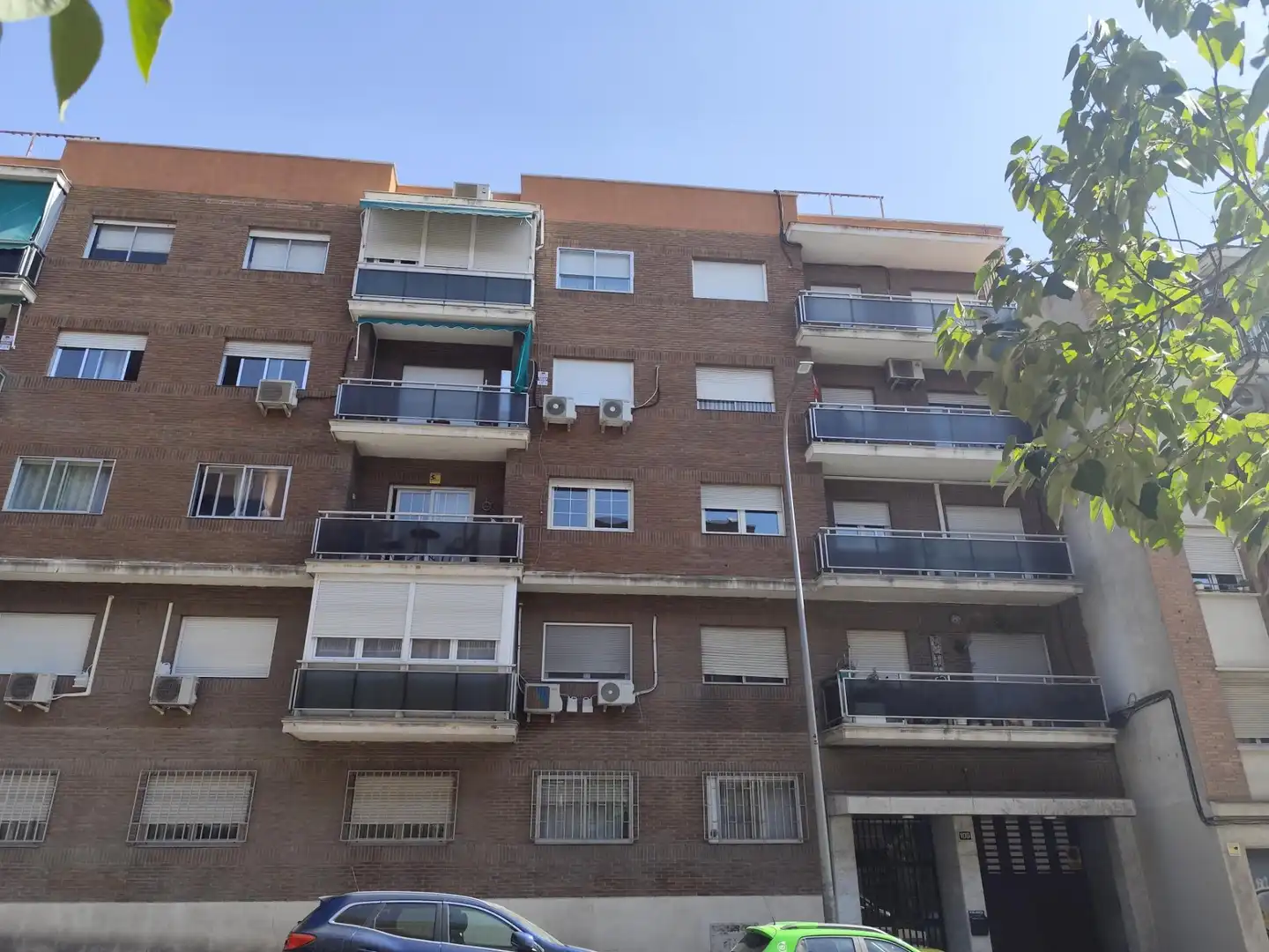 Vista exterior de Pis en venda en Madrid amb Calefacció, Moblat i Balcó