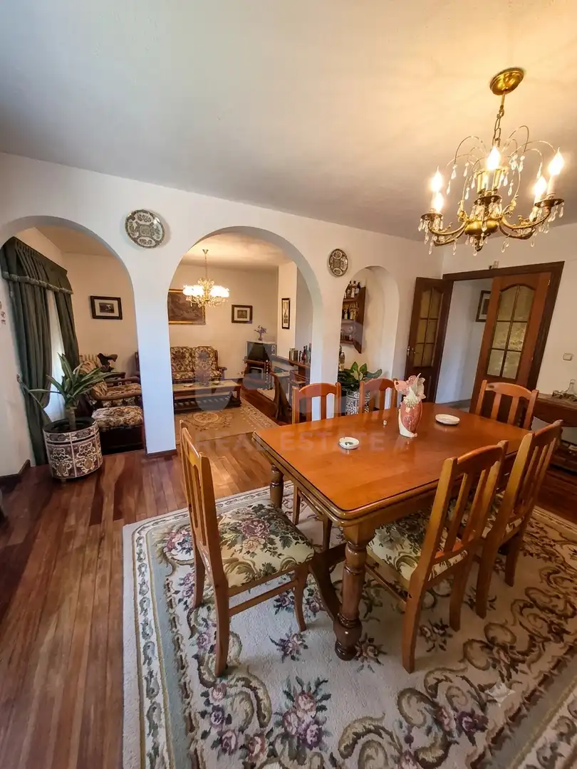 Dining room of Houses for sale in Chozas de Abajo  with Heating and Swimming Pool