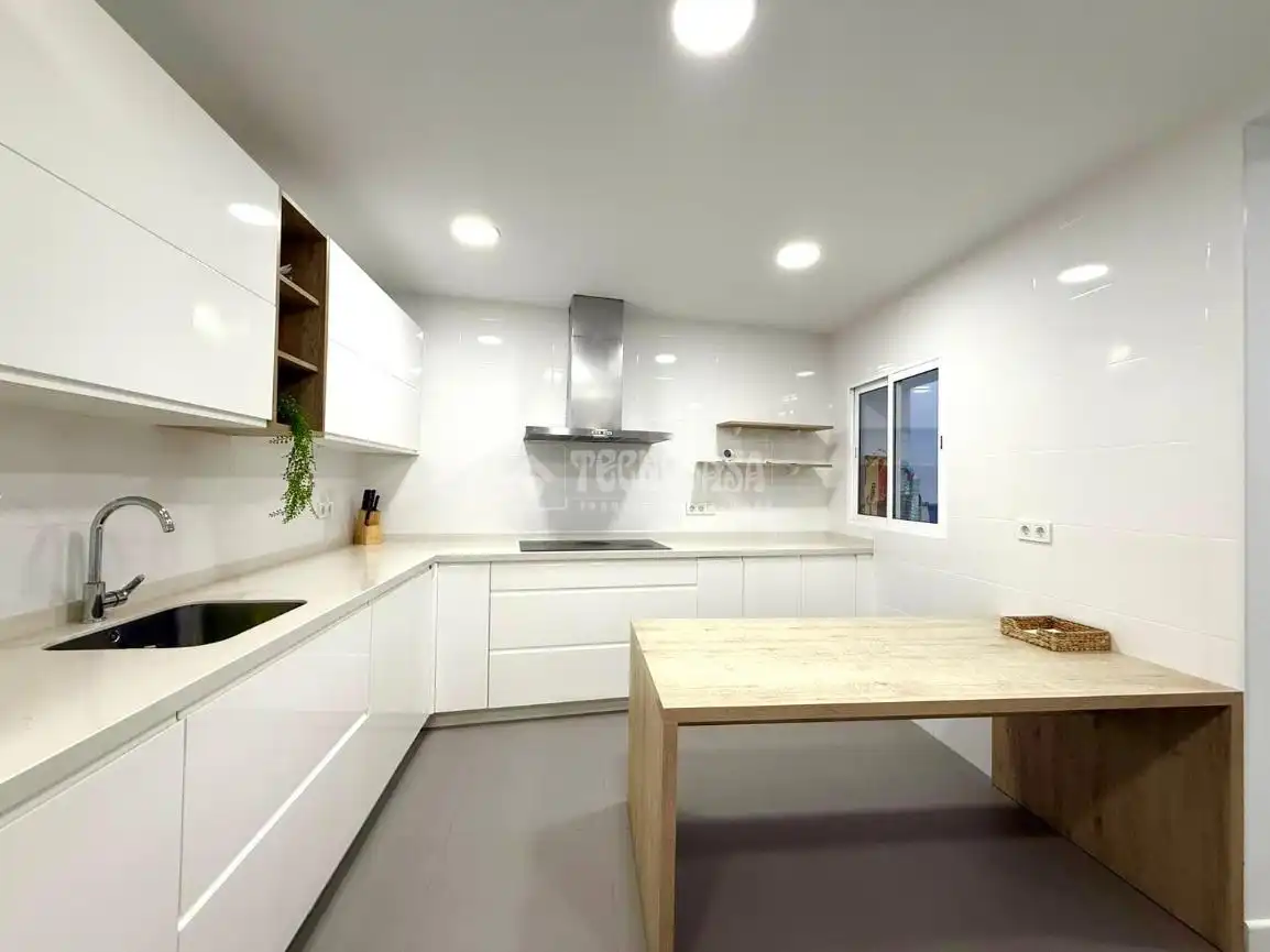 Cocina de Casa adosada en venta en Almería con Calefacción y Terraza