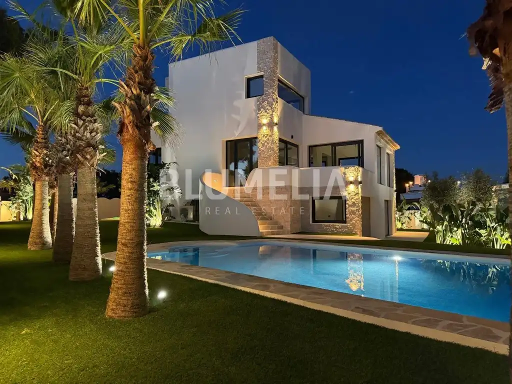 Casa amb piscina en venda a Urbanizacion Balcon Al Mar D, imagen 2