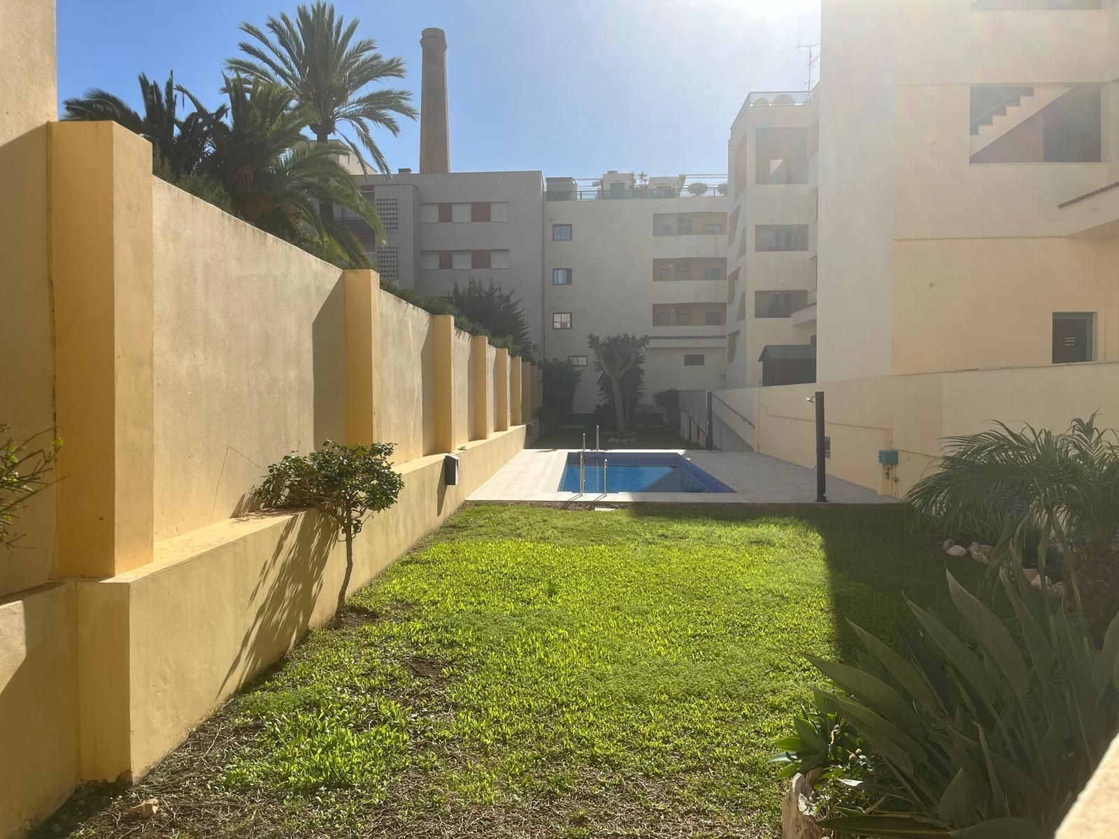 Swimming pool of Flat for sale in Vélez-Málaga  with Air Conditioner, Furnished and Community pool