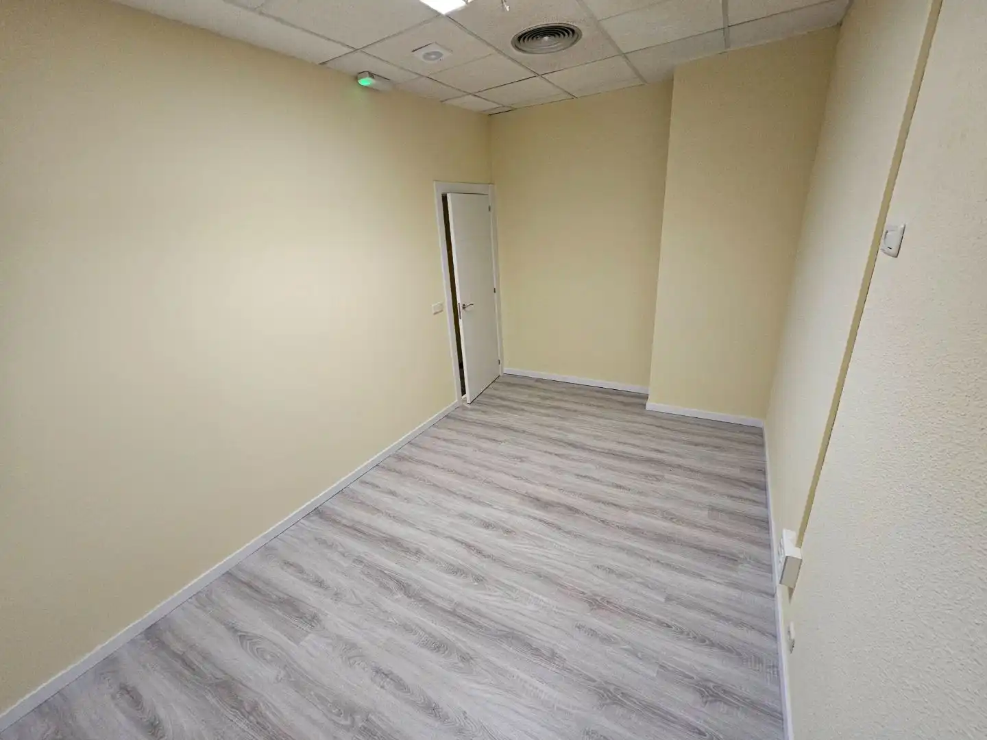 Office for rent in Pozuelo de Alarcón  with Air Conditioner, Heating and Internet