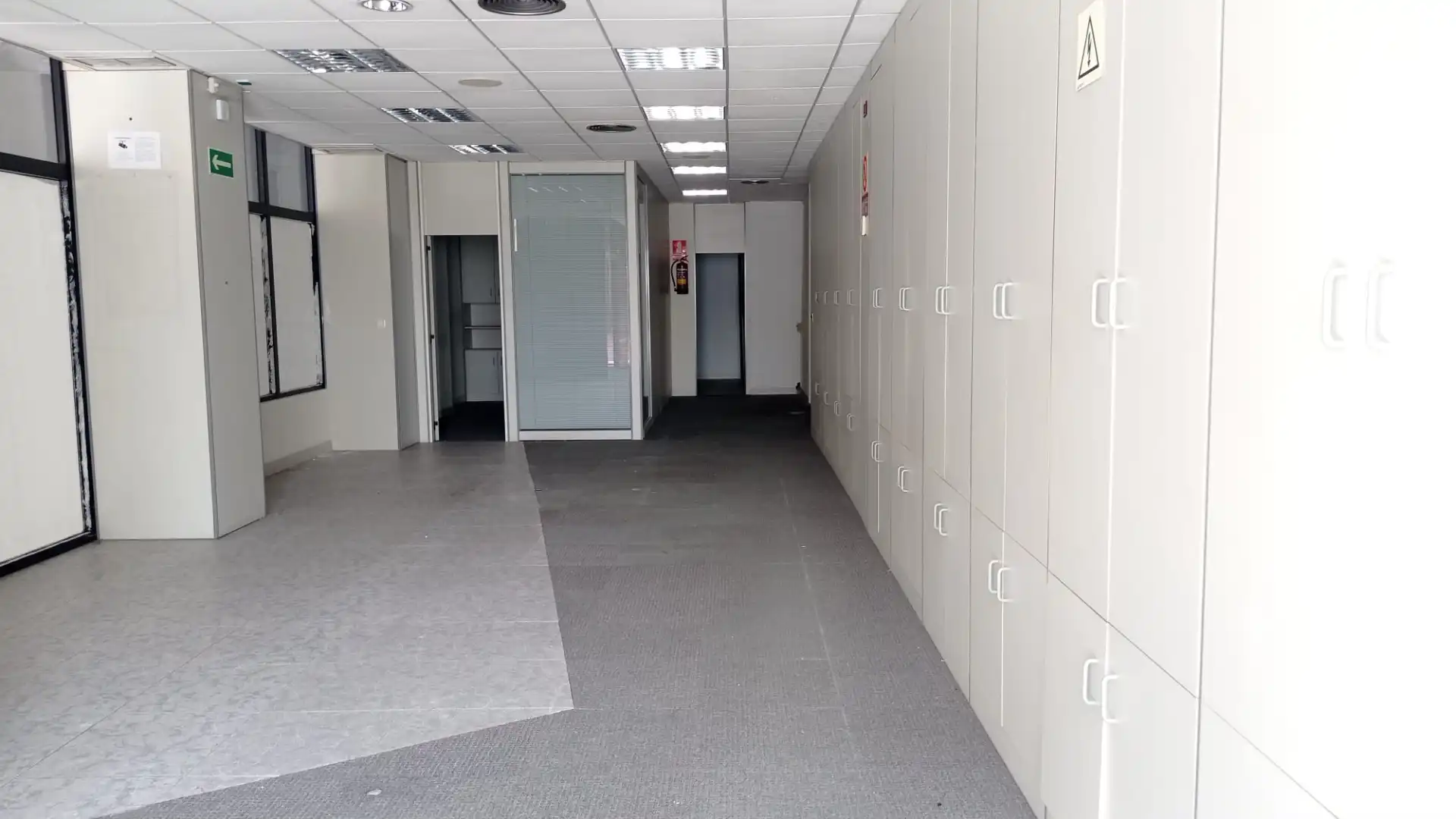 Local de lloguer en Foz amb Aire condicionat, Calefacció i Moblat