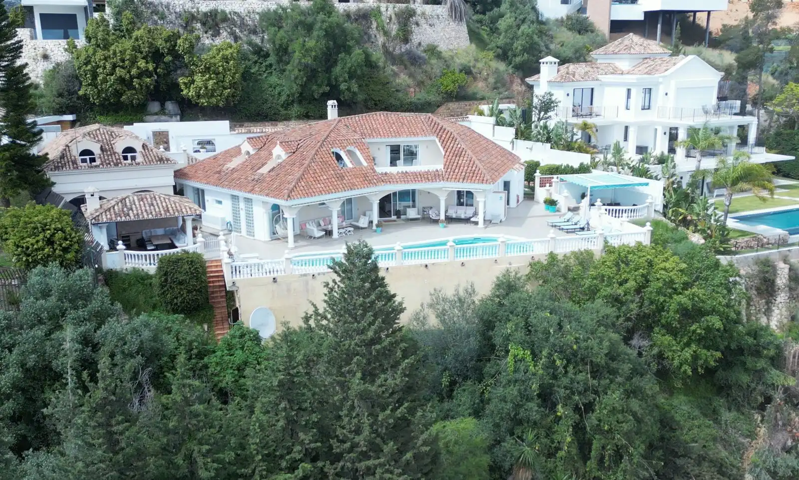 Chalet con piscina en venta en La Quinta
