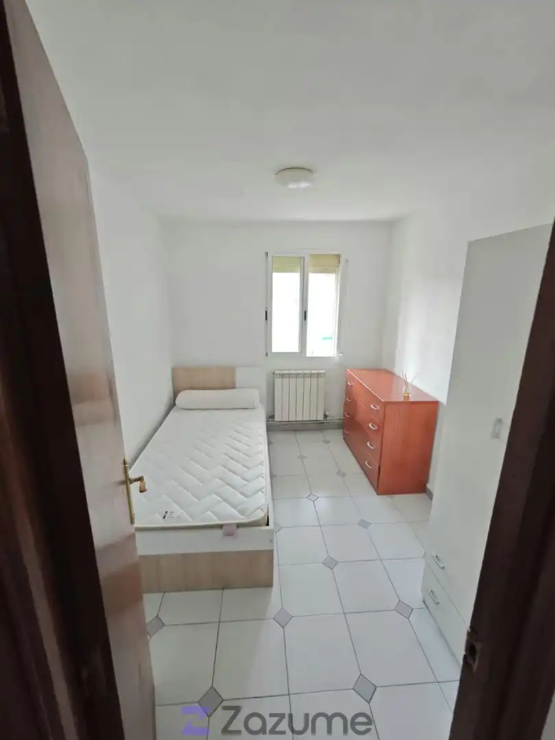 Bedroom of Flat for rent in Torrejón de Ardoz  with Air Conditioner, Heating and Parquet flooring