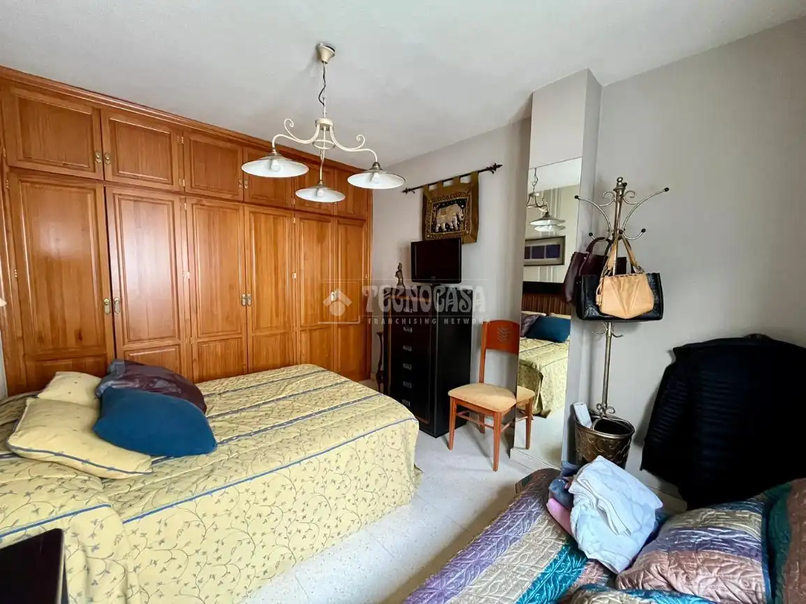 Habitación de Piso en venta en Valdepeñas con Aire acondicionado, Calefacción y Terraza