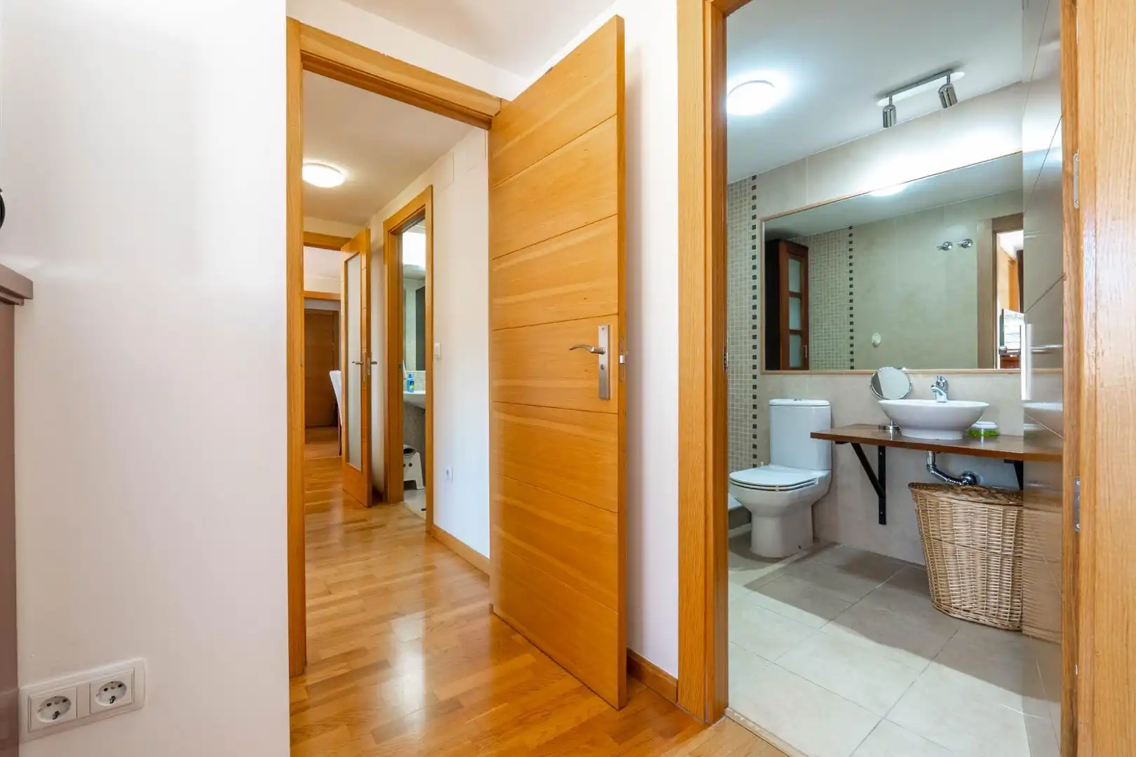 Flat for sale in Granada  with Air Conditioner, Heating and Private garden
