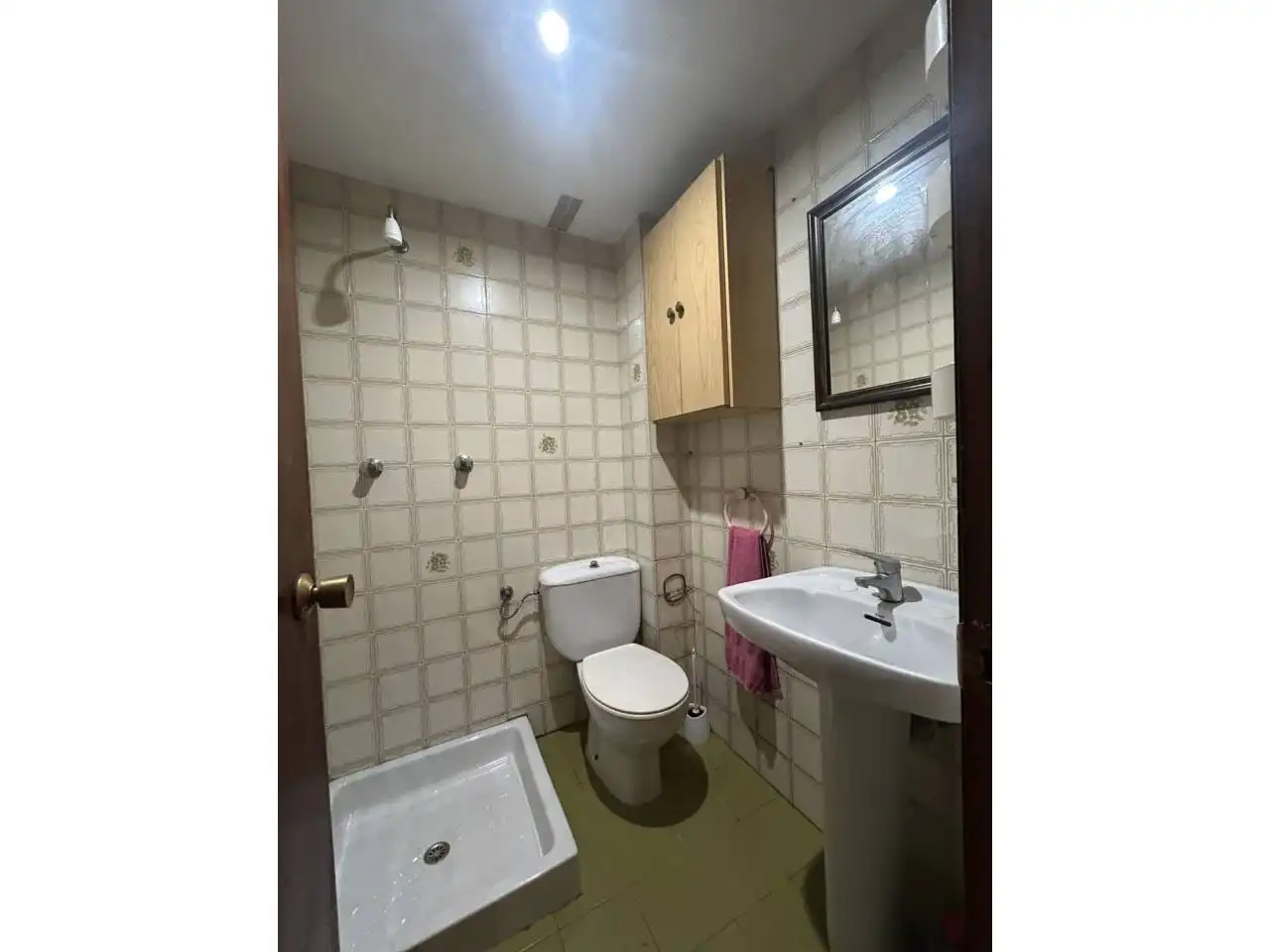 Badezimmer von Wohnung zum Verkauf in Oviedo  mit Heizung, Parkett und Abstellraum