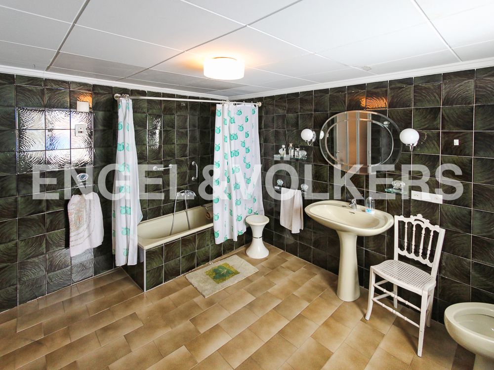 Bathroom of House or chalet for sale in Xàtiva  with Air Conditioner, Heating and Terrace