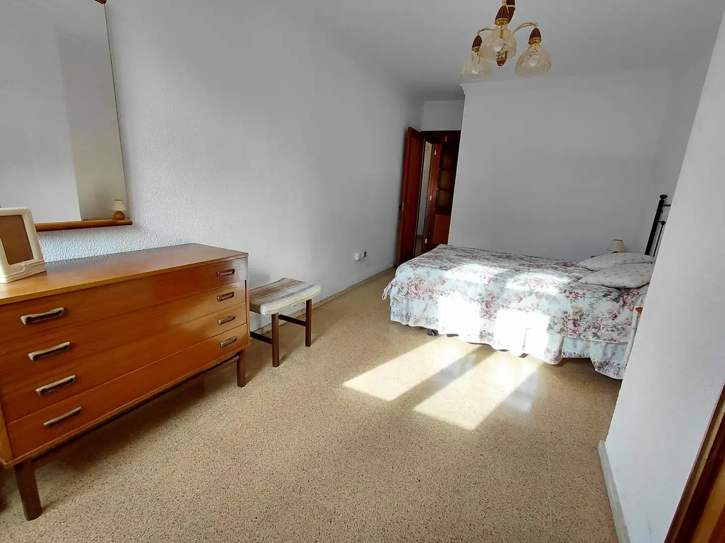 Habitación de Piso de alquiler en Las Palmas de Gran Canaria con Amueblado, Horno y Lavadora