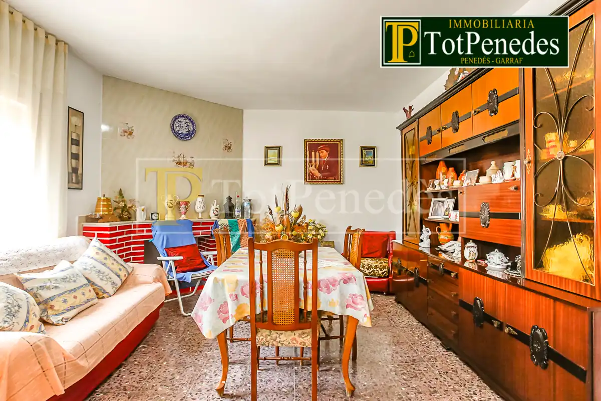 Wohnzimmer von Haus oder Chalet zum Verkauf in Querol mit Privatgarten, Schwimmbad und Möbliert
