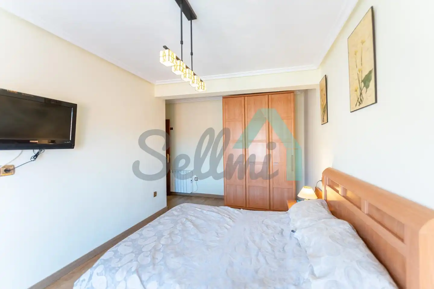 Bedroom of Flat for rent in Gijón   with Heating, Furnished and Internet