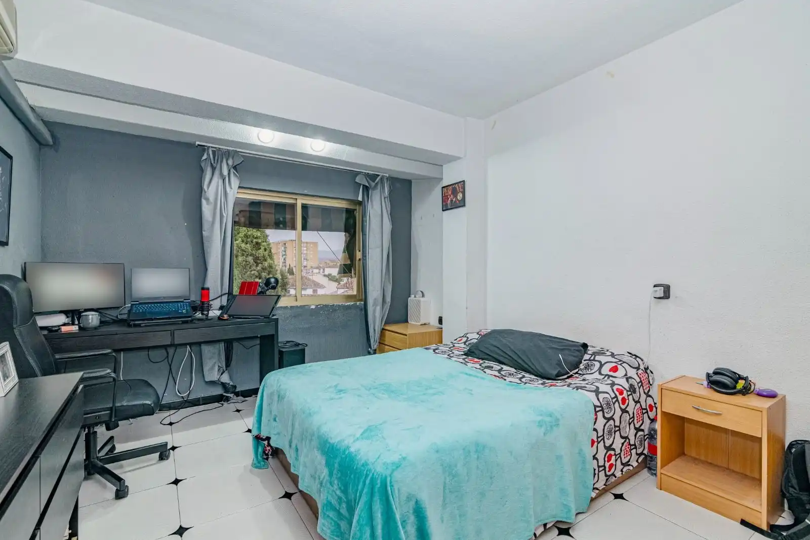 Bedroom of Flat for rent in Granada  with Furnished