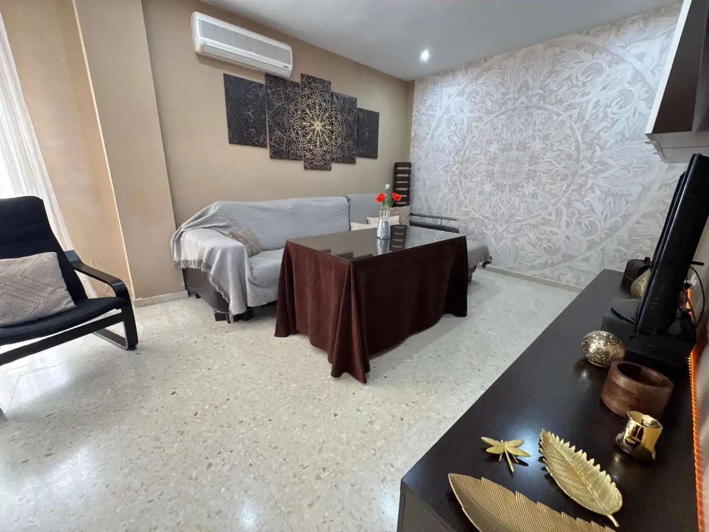 Living room of Detached homes for sale in Sanlúcar de Barrameda  with Air Conditioner and Storage room