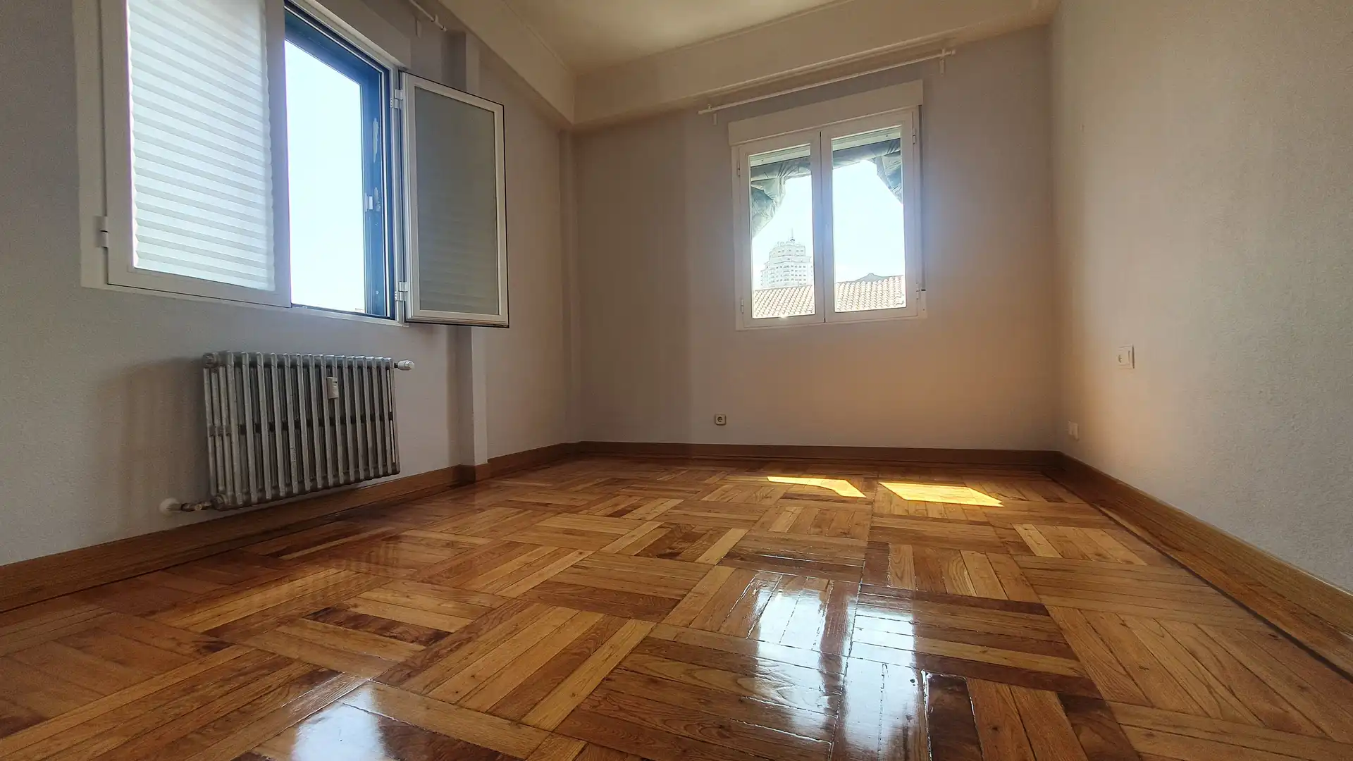 Flat for rent in Calle de San Bernardo, Universidad - Malasaña