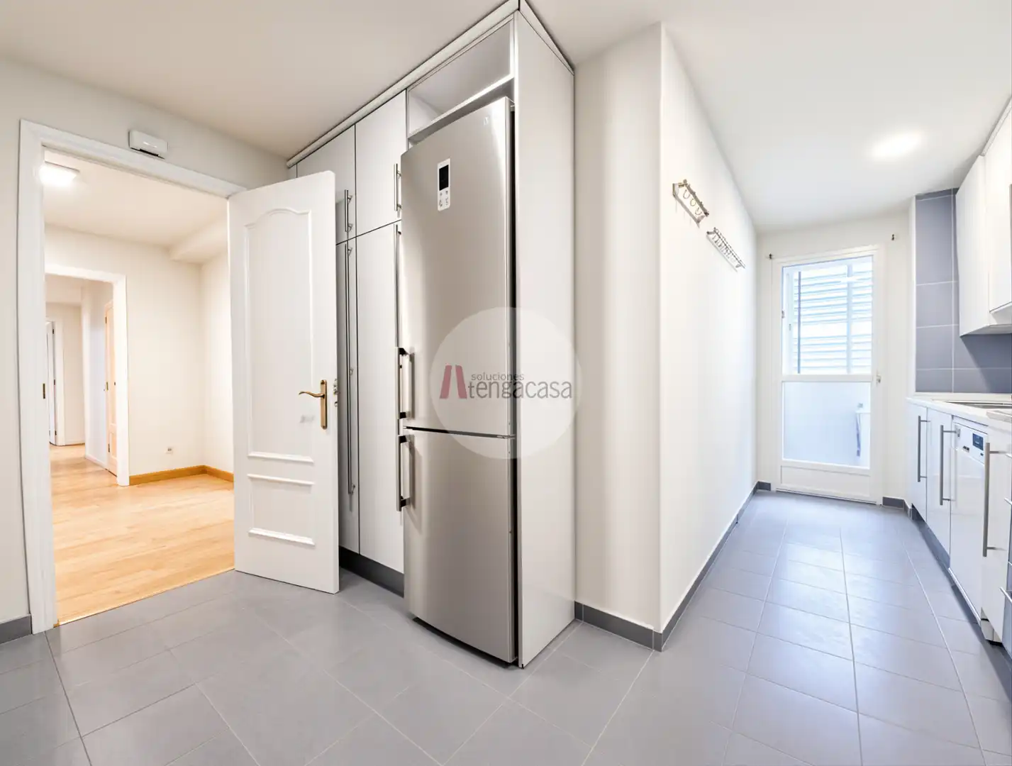 Kitchen of Attic for rent in Pozuelo de Alarcón  with Air Conditioner, Heating and Parquet flooring
