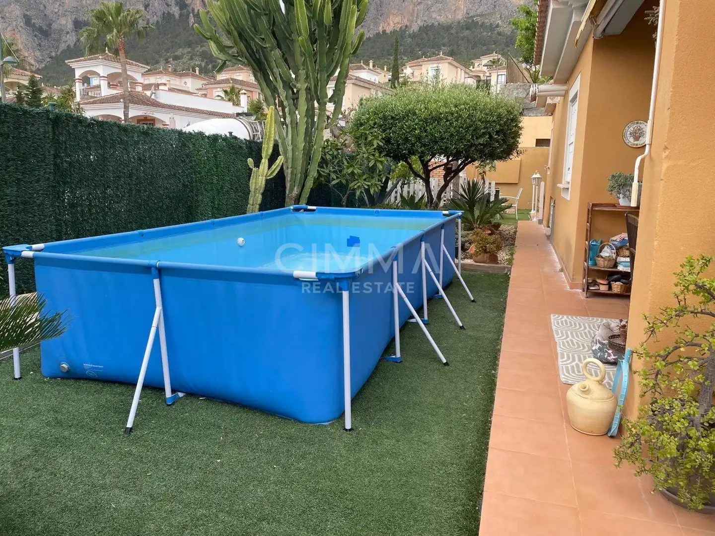 Piscina de Casa o chalet en venta en Polop con Jardín privado y Piscina comunitaria