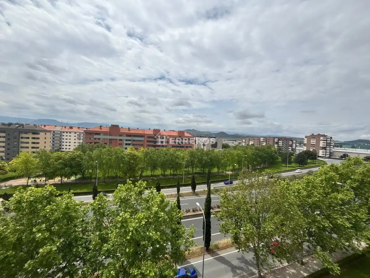 Exterior view of Flat for sale in  Logroño  with Heating, Parquet flooring and Terrace