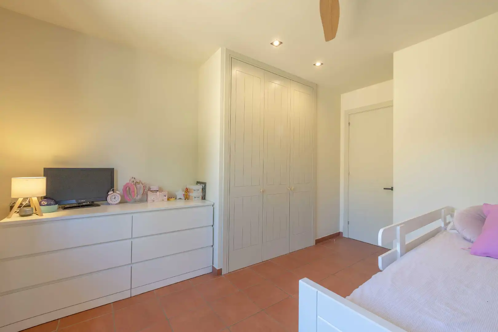 Bedroom of Houses for sale in Sant Vicenç de Montalt  with Air Conditioner, Heating and Private garden