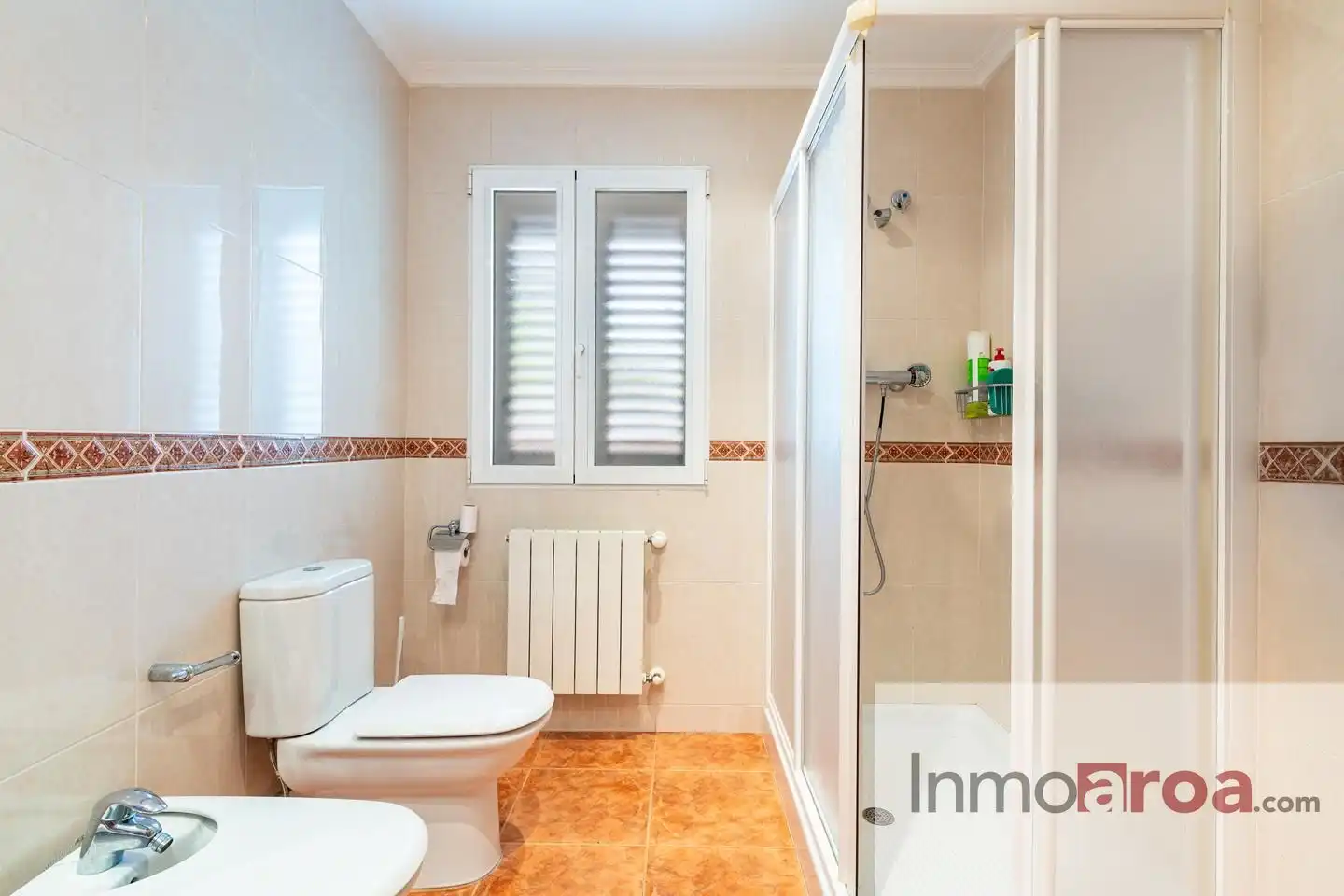 Baño de Casa o chalet en venta en Paterna con Jardín privado, Terraza y Piscina
